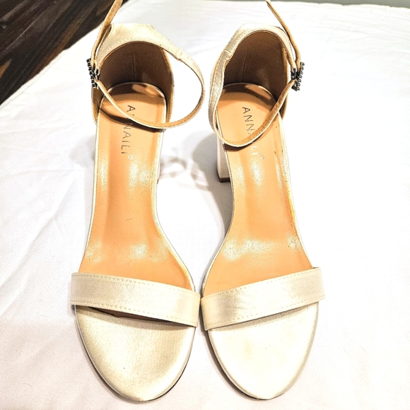 NWOT JJ's House "Annaili" Style Satin Off-White Block Heel Wedding Bride Shoes - Picture 2 of 11